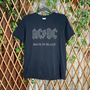 Vintage Y2K AC/DC back in black 2000s tour concert t-shirt